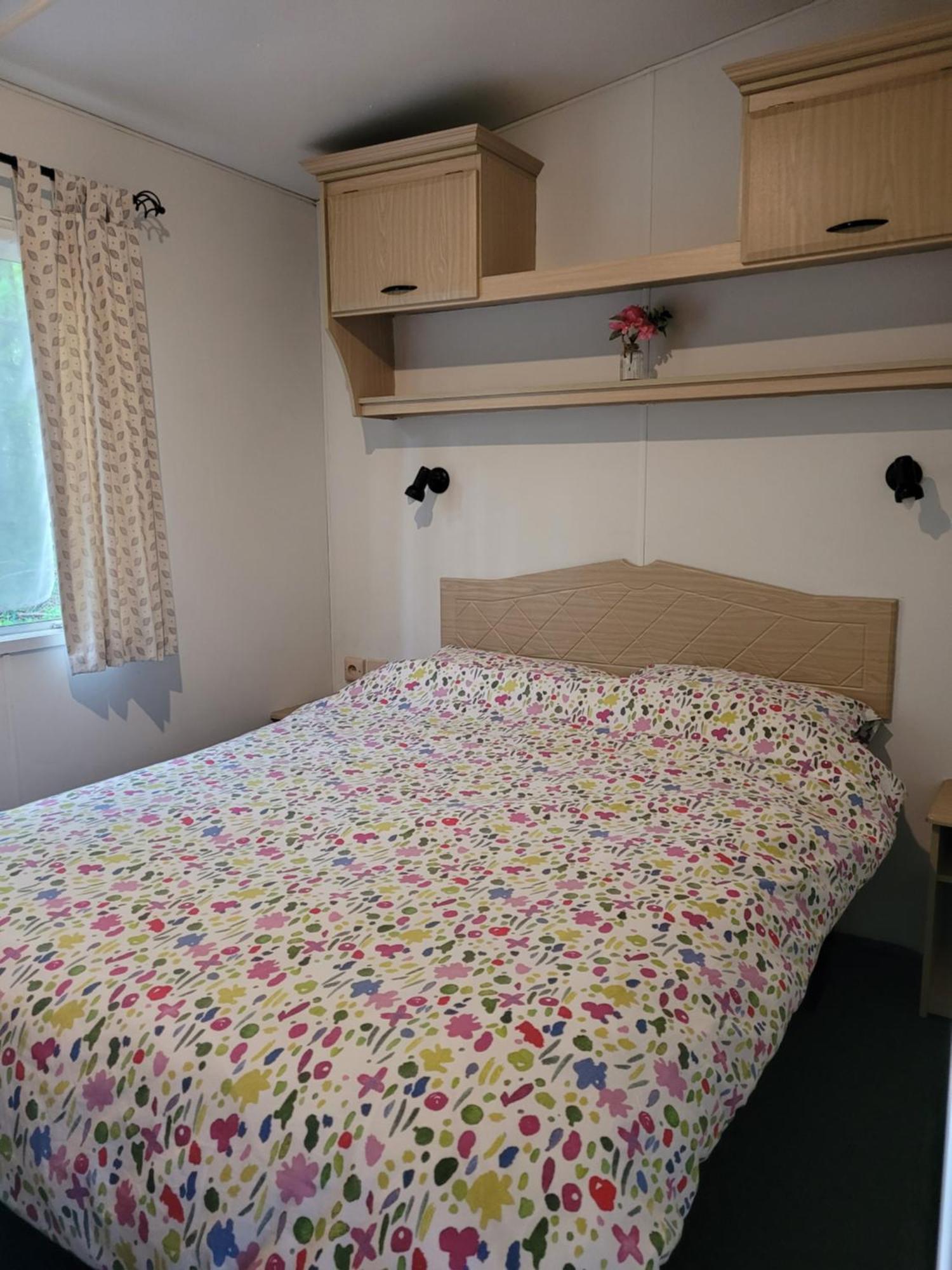 Camping Bois De St Hilaire Chalandray Esterno foto